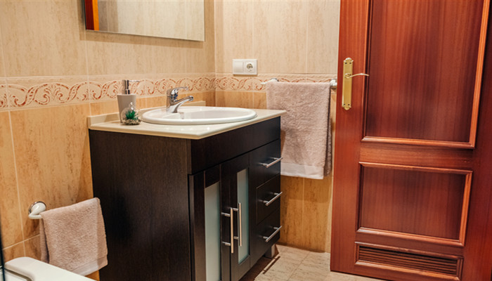 浴室柜安装高度一般是多少 浴室柜安装高度一般是多少厘米