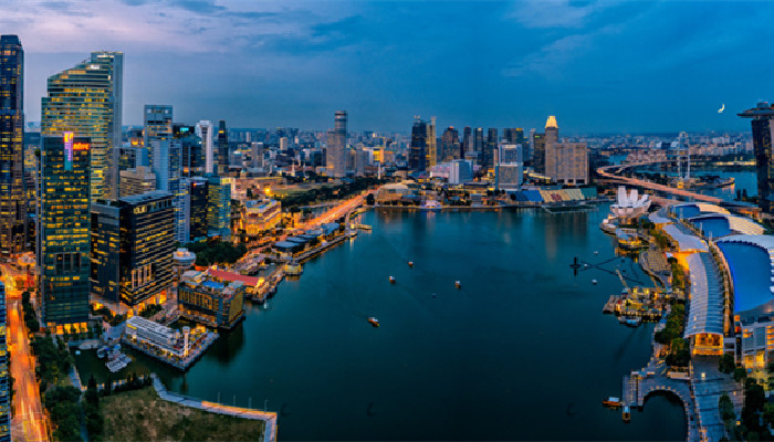 新加坡处于什么海峡 新加坡的经济支柱